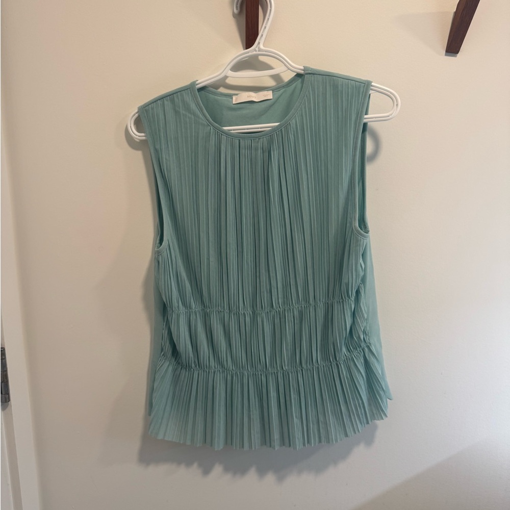Mango Sleeveless Pleated Blouse (US M)
